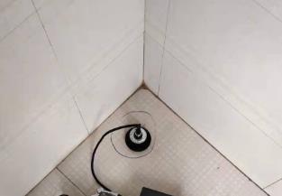 五营卫生间漏水维修之 loft 夹层储藏室毗邻暗管渗水哪家好，推荐诚匠小爱修缮